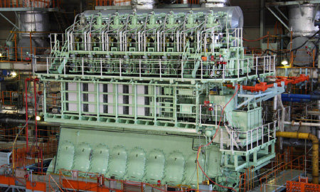 2015 World's first ME-LGIM, methanol liquid gas injection diesel engine completed. Japan's first ME-GI, methane gas injection diesel engine completed.
