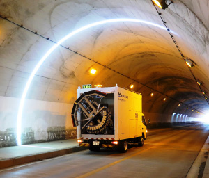 トンネル表面撮影車 Tunnel Catcher 3
