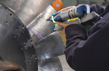 Wear check of a turbine's moving blades using a 3D scanner