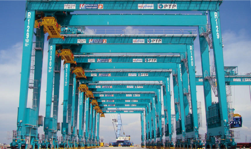 Transtainer® (Transfer Crane in Container Yard)
